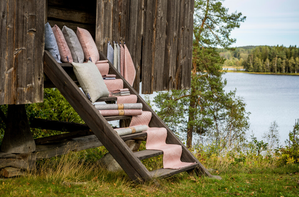 Gåsöga linprodukter duk löpare servetter kuddar handdukar nya färger Klässbols Linneväveri Margot Barolo Ulrika Mårtensson Stavnäs hembygdsgård