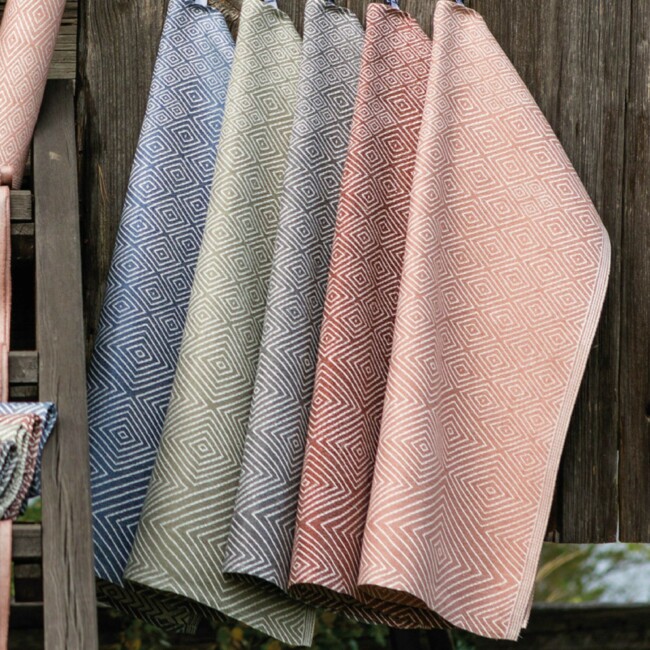 Goose-eye towels in all colors