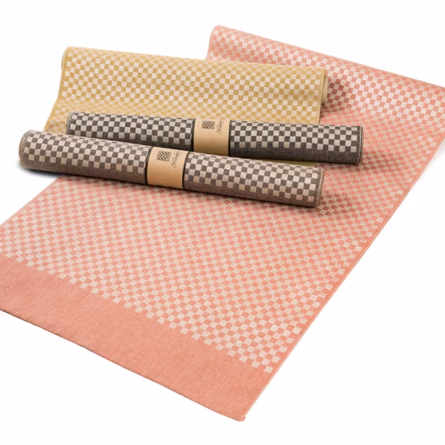 Line bordslöpare linne Klässbols design Hanne Vedel färg sandvarp samlingsbild