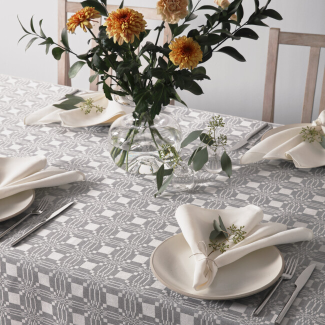 Klässbols Citron tablecloth in fog blue with satin napkins